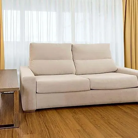 Nh فندق 4*