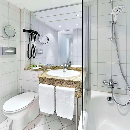 Nh Hotell 4*