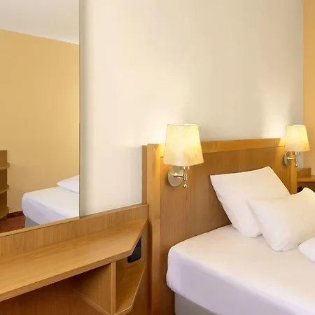 Nh Hotel 4*